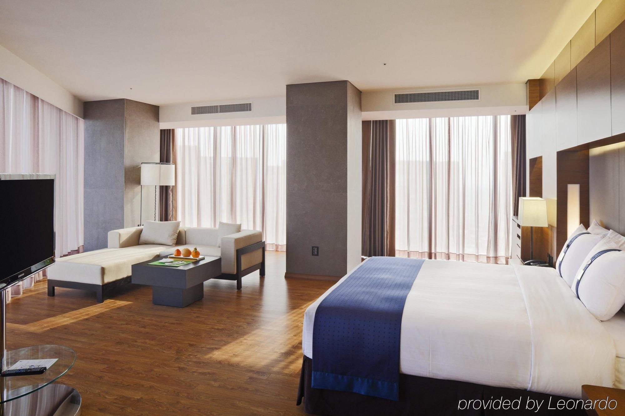 Hotel Ramada Plaza By Wyndham Gwangju Gwangju Metropolitan City Exterior foto